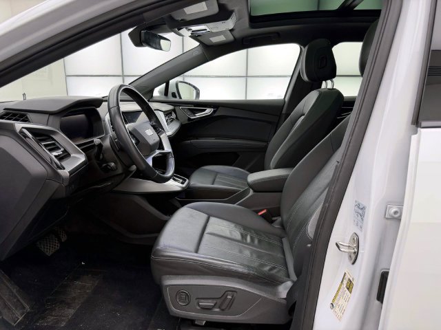 Used 2023 Audi Q4 e-tron Prestige w/ Black Optic Package AWD/4WD image 17