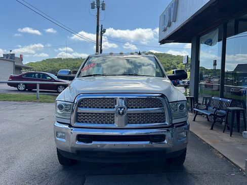 Used 2016 RAM 3500 Laramie AWD/4WD image 2