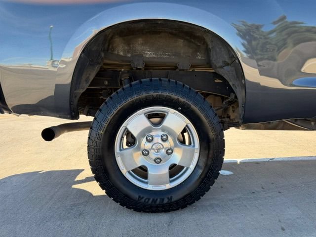 Used 2012 Toyota Tundra 4x4 Double Cab w/ Tow Pkg image 9