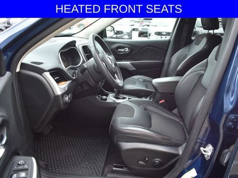 Used 2018 Jeep Cherokee Trailhawk w/ Cold Weather Group AWD/4WD image 4