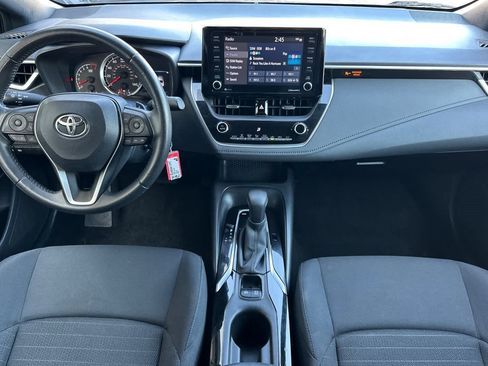 Used 2022 Toyota Corolla SE image 3