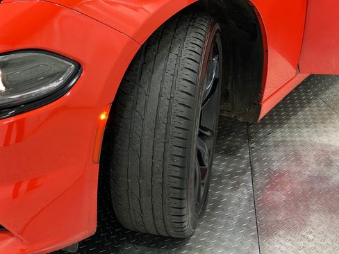 Used 2018 Dodge Charger SXT w/ Blacktop Package RWD image 32