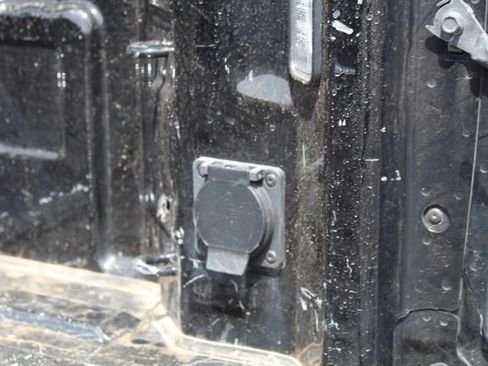 Used 2024 Chevrolet Silverado 1500 LTZ w/ Z71 Off-Road Package image 7