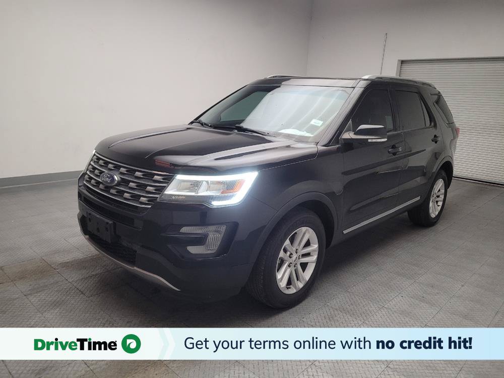Used 2017 Ford Explorer XLT w/ Equipment Group 202A FWD image 1
