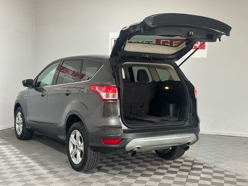 Used 2016 Ford Escape SE image 32