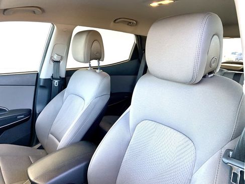 Used 2017 Hyundai Santa Fe Sport image 12