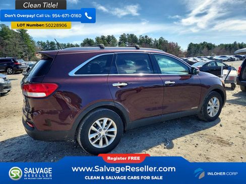 Used 2017 Kia Sorento AWD image 4