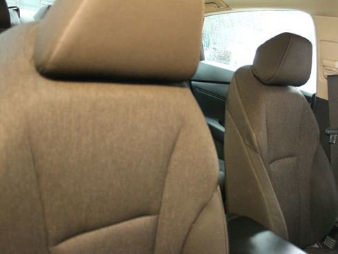 Used 2023 Honda Accord EX image 10