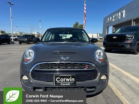 Used 2015 MINI Cooper S FWD image 2