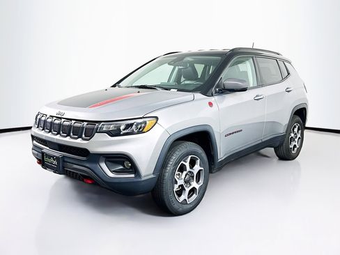 Used 2022 Jeep Compass Trailhawk w/ Trailhawk Convenience Group image 3