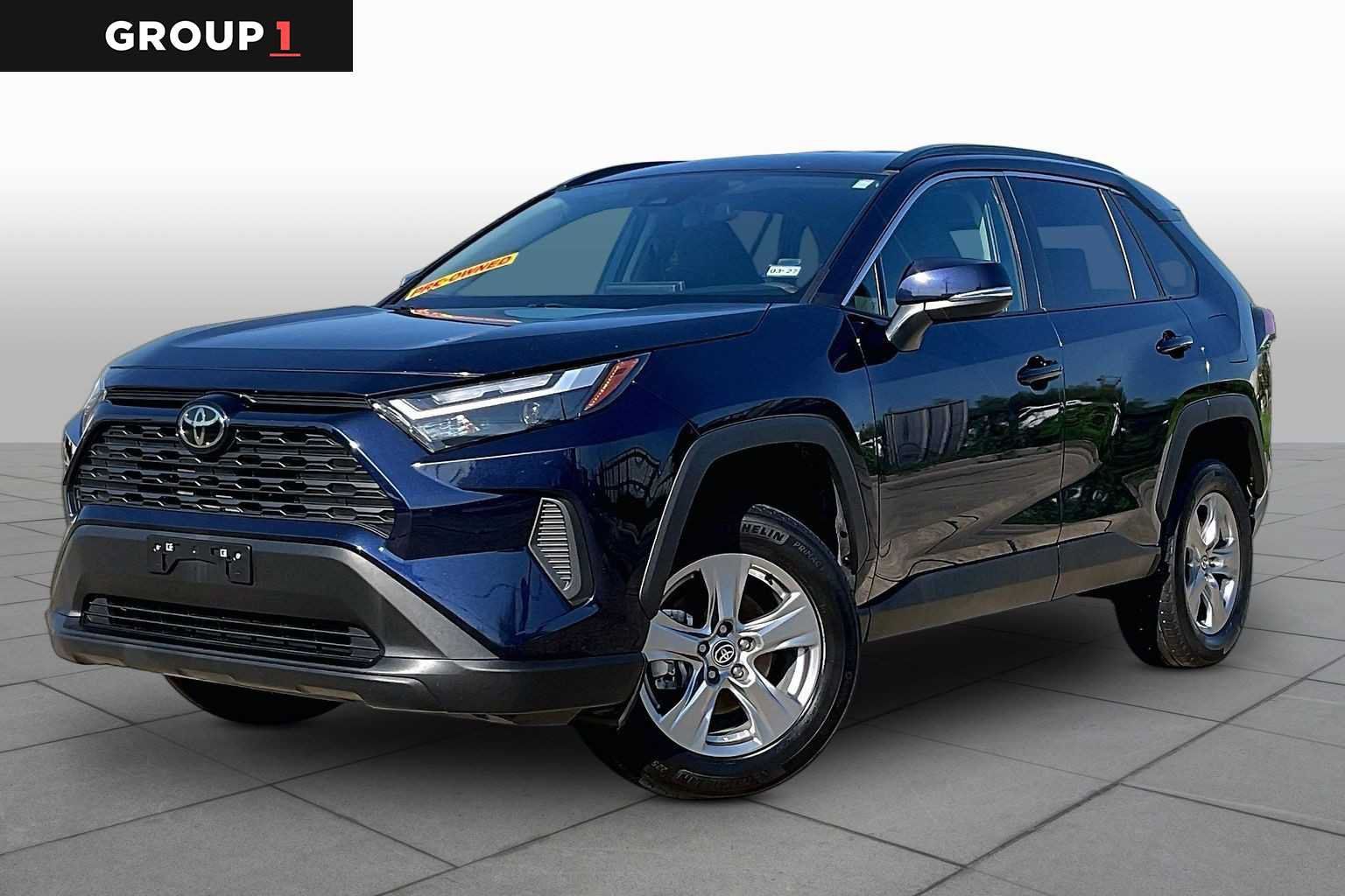 Used 2025 Toyota RAV4 XLE FWD image 1