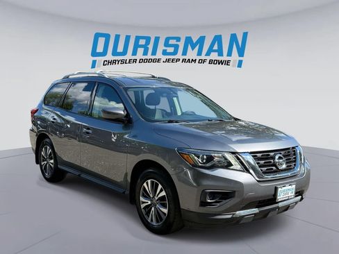 Used 2020 Nissan Pathfinder S AWD/4WD image 1