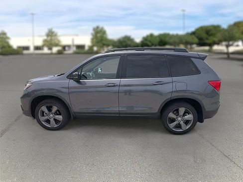 Used 2021 Honda Passport Touring image 4
