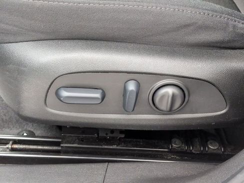 Used 2024 Chevrolet Malibu LT image 13