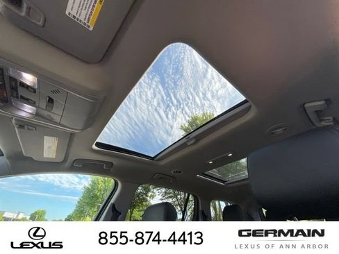 Used 2019 GMC Acadia SLT AWD/4WD image 21