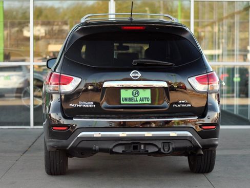 Used 2016 Nissan Pathfinder Platinum image 6