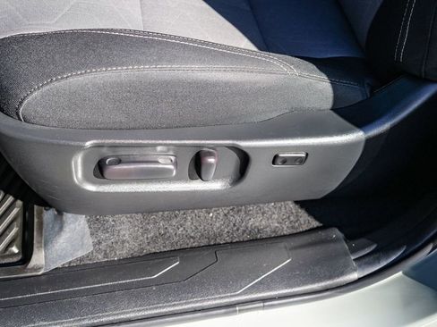 Used 2023 Toyota Tacoma TRD Off-Road image 20