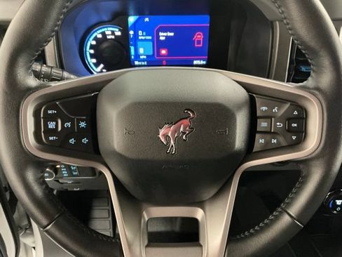 Used 2024 Ford Bronco Black Diamond AWD/4WD image 30
