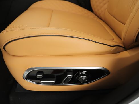 New 2025 Jeep Grand Cherokee L Summit image 9