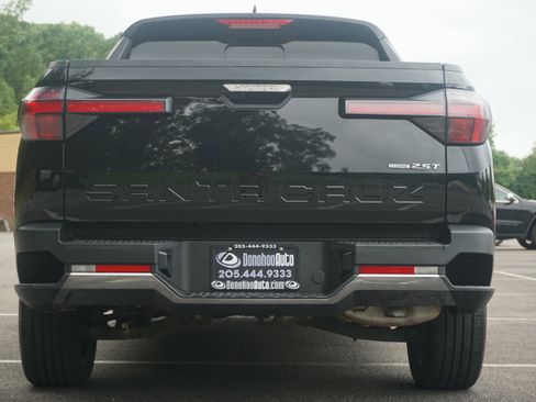 Used 2022 Hyundai Santa Cruz Limited image 9