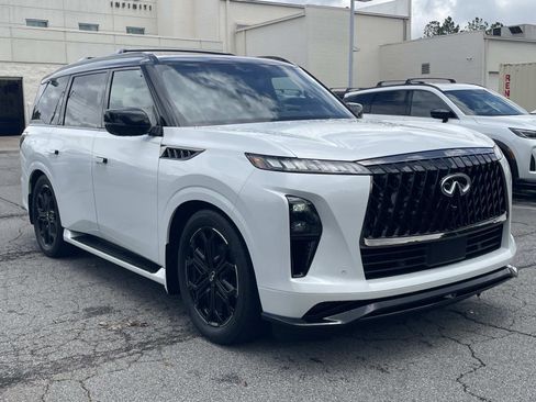 Certified 2026 INFINITI QX80 4WD w/ Sport Exterior Package image 5