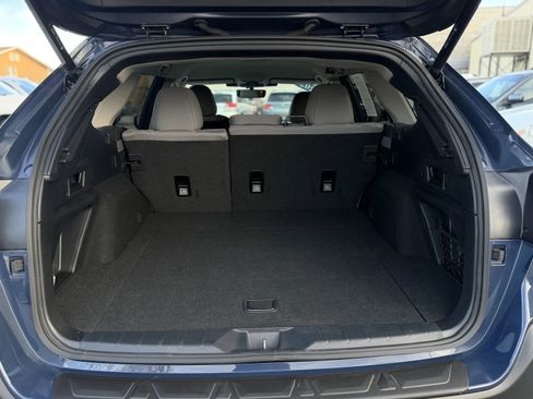 Used 2025 Subaru Outback Premium image 38