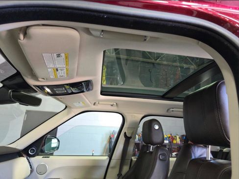 Used 2017 Land Rover Range Rover Supercharged image 16