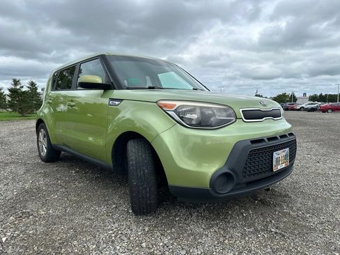 Used 2015 Kia Soul FWD image 12