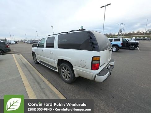 Used 2005 GMC Yukon XL Denali image 17
