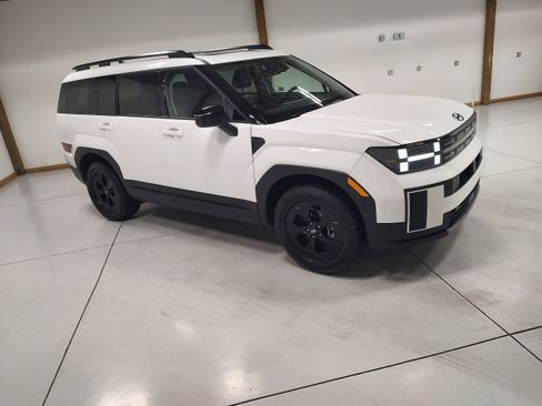 Used 2024 Hyundai Santa Fe XRT image 2