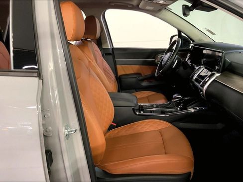 Used 2022 Kia Sorento SX Prestige w/ Rust Color Package image 7