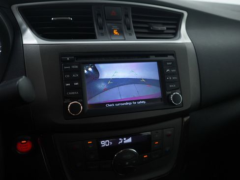 Used 2013 Nissan Sentra SL w/ Navigation Pkg image 21