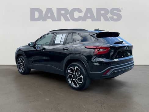 Used 2026 Chevrolet Trax RS w/ Sunroof Package FWD image 5