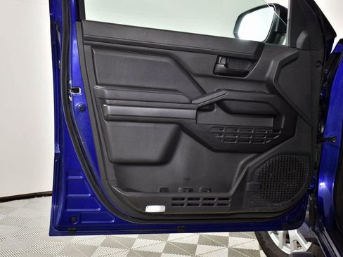 Used 2024 Toyota Tacoma SR5 w/ SR5 Upgrade Package image 17