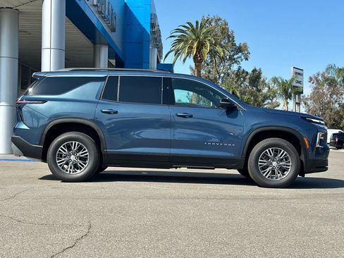 New 2026 Chevrolet Traverse LT w/ Enhanced Driving Package image 6