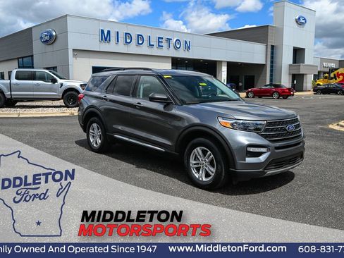 Certified 2024 Ford Explorer XLT w/ Equipment Group 202A AWD/4WD image 1