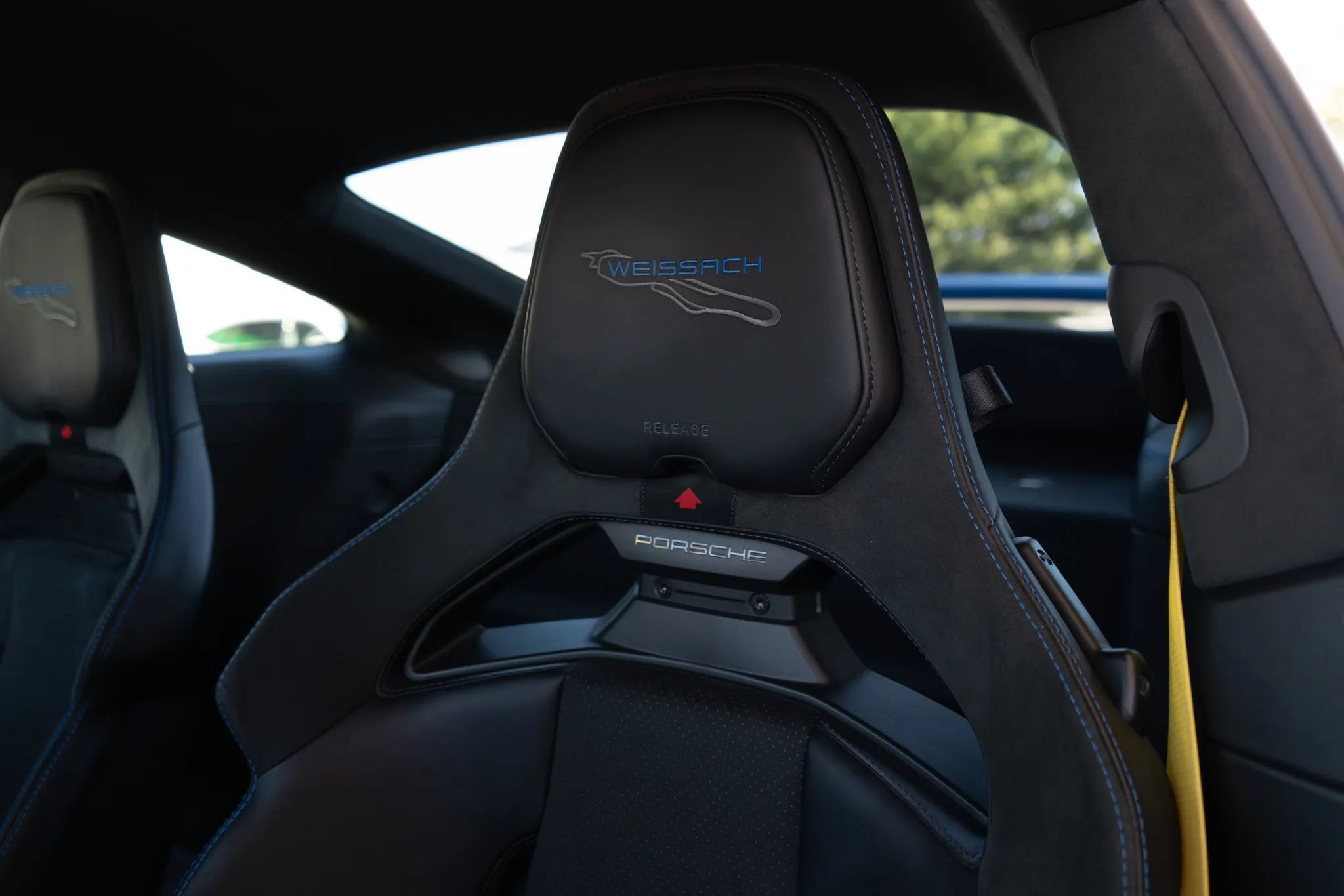 Used 2025 Porsche 911 GT3 RWD image 16