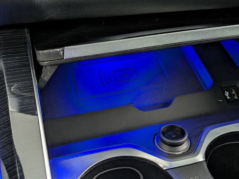 Used 2024 BMW X7 xDrive40i w/ Executive Package image 35