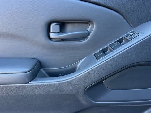 Used 2022 Nissan Frontier S w/ Technology Package image 11