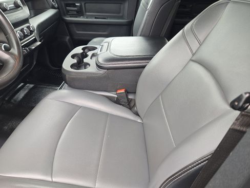 Used 2022 RAM 2500 Tradesman w/ Chrome Appearance Group image 10