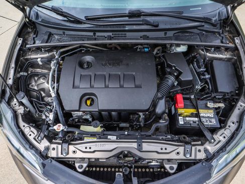 Used 2019 Toyota Corolla LE FWD image 17