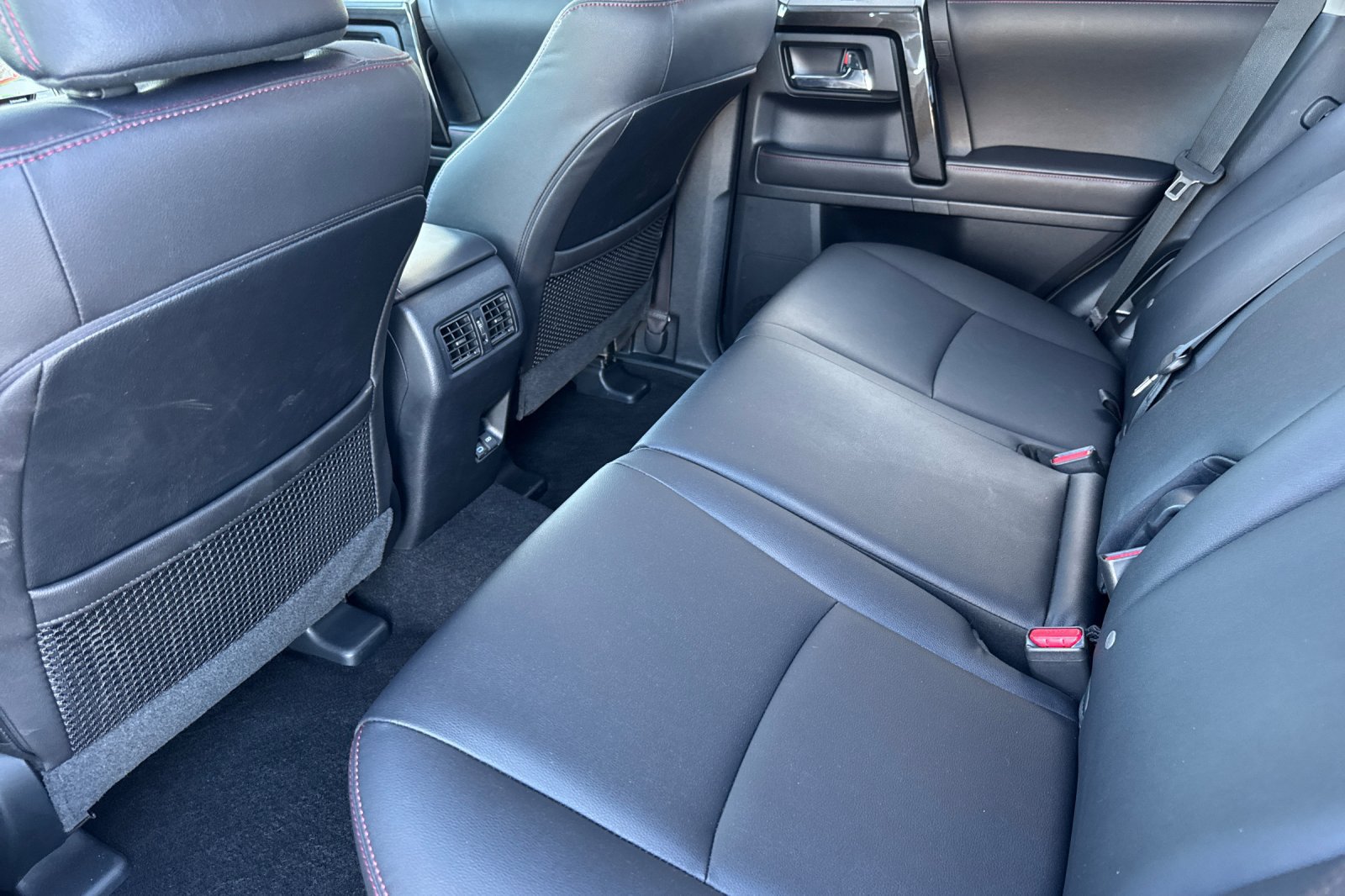 Used 2023 Toyota 4Runner TRD Off-Road Premium w/ Moonroof Package AWD/4WD image 4