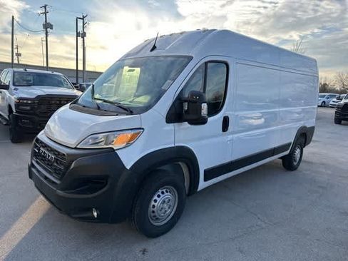 Used 2024 RAM ProMaster 2500 w/ Convenience Group image 2
