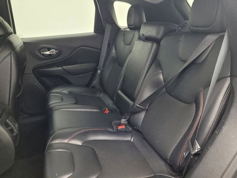 Used 2020 Jeep Cherokee Trailhawk w/ Cold Weather Group image 18