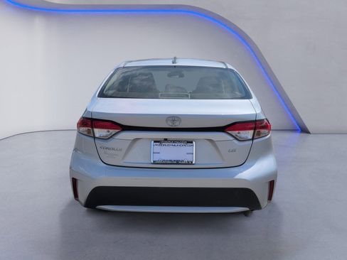 Used 2022 Toyota Corolla LE image 8