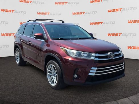 Used 2019 Toyota Highlander Limited image 7