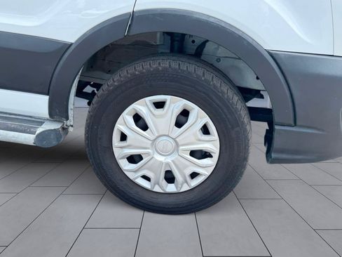 Used 2025 Ford Transit 250 Low Roof w/ Exterior Upgrade Package RWD image 9