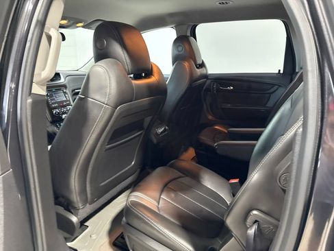 Used 2015 Chevrolet Traverse LTZ AWD/4WD image 31