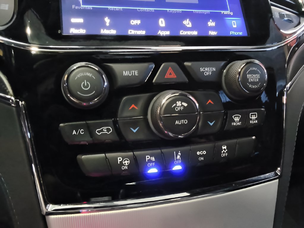 Used 2019 Jeep Grand Cherokee SRT AWD/4WD image 29
