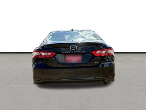 Used 2020 Toyota Camry LE FWD image 4